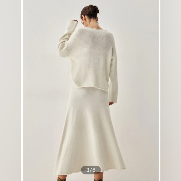 Oversized Sweater Two Piece Skirt Set - Picture 4 of 5